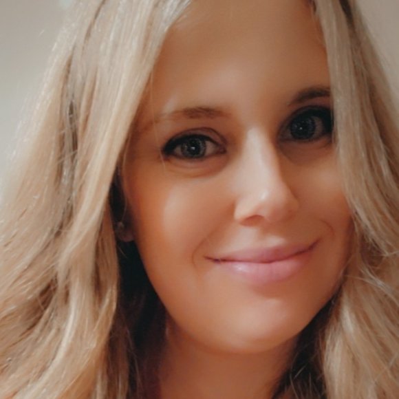 Meet your Posher, Shannon - Picture 2 of 2